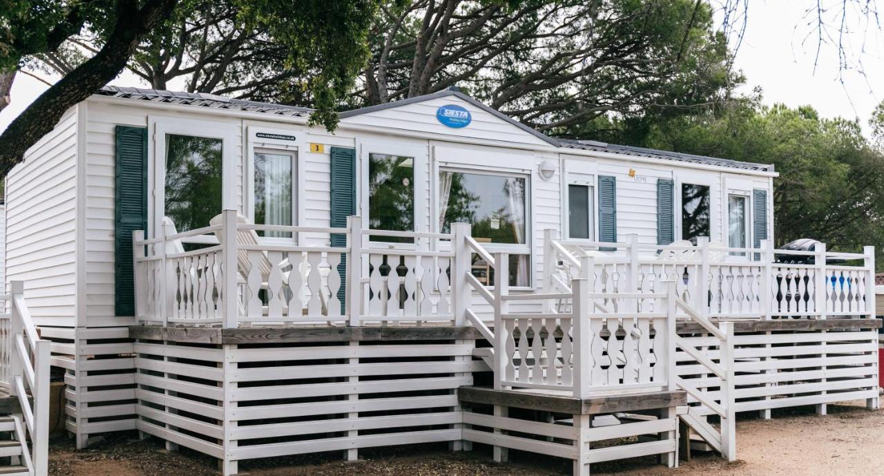 Castell Montgri - Mobile Homes By Lifestyle Holidays Л'Эстартит Экстерьер фото